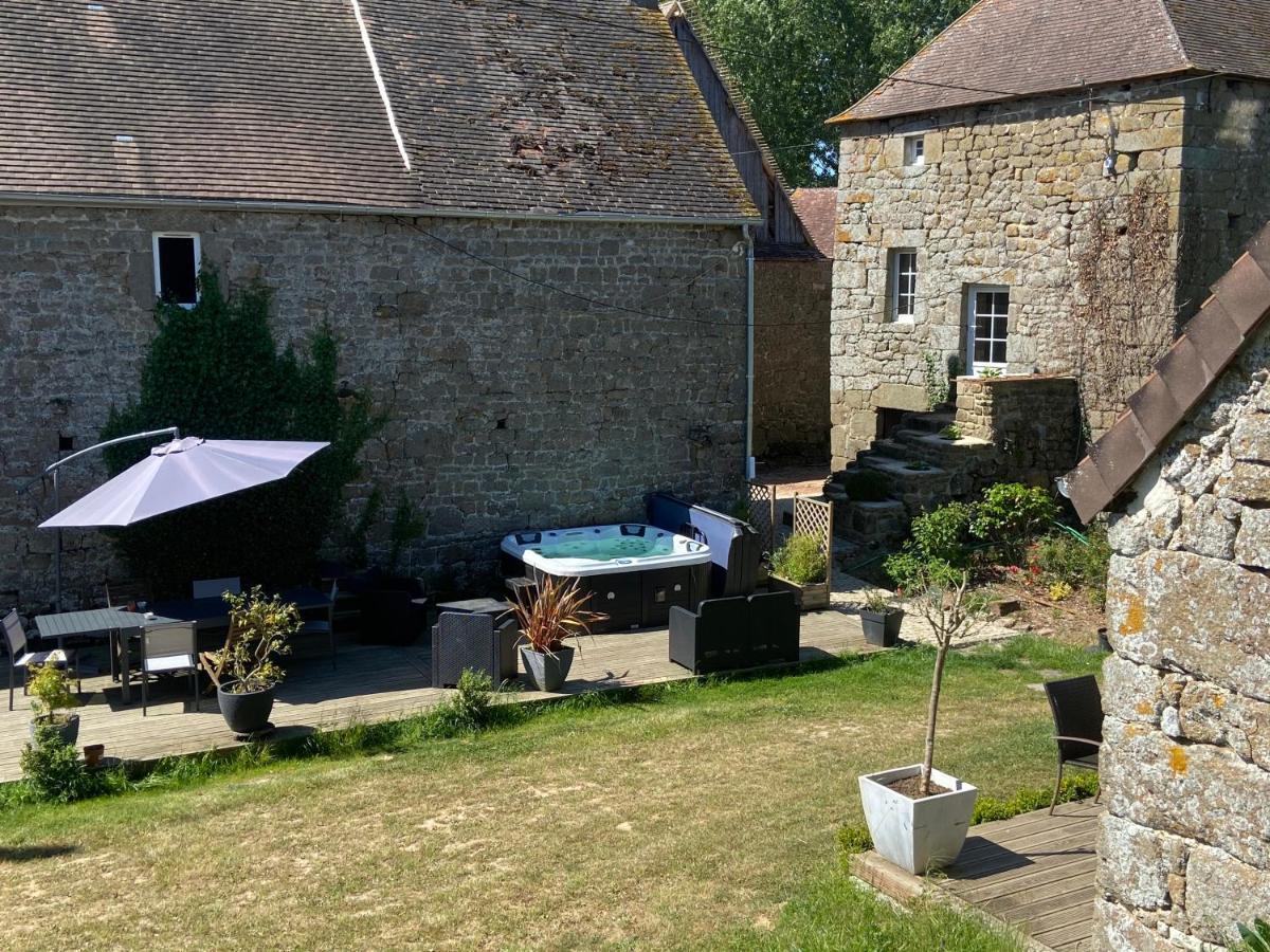 Domaine Des Tours Vauquelin Bed and Breakfast Putanges Buitenkant foto